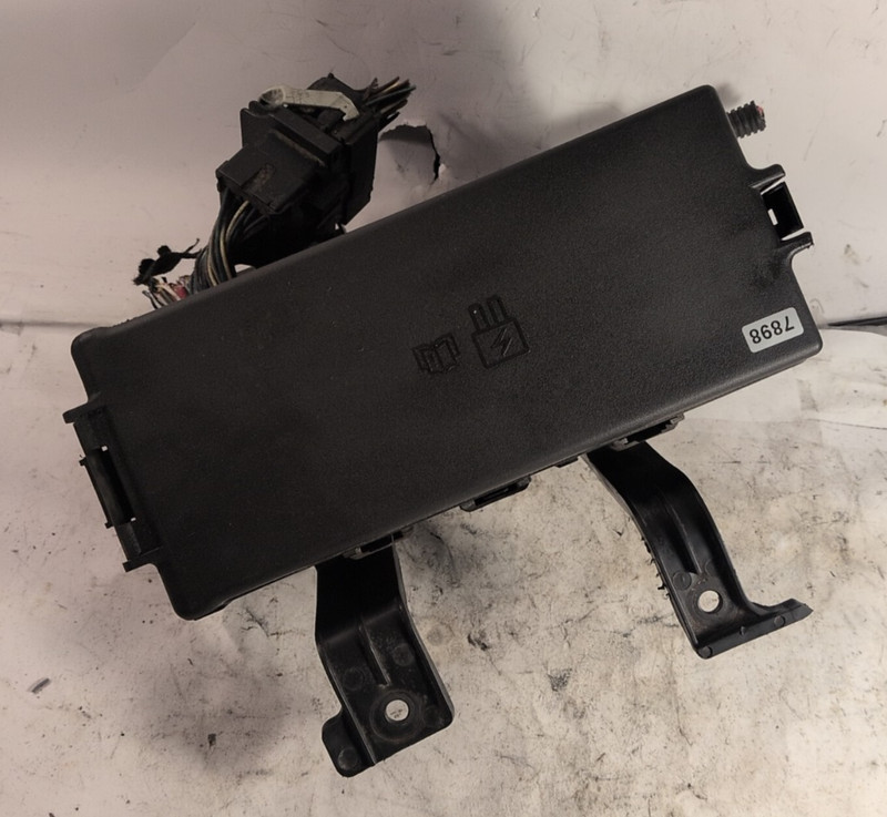2010-2012 Ford Fusion Fusebox Fuse Box Relay Module Be5t-14290-h MNBNB