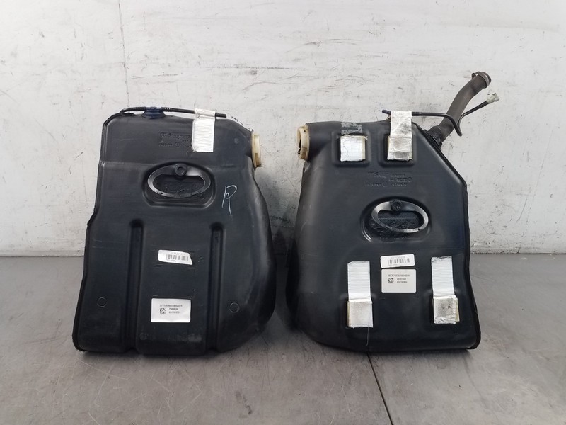 2009 Chevy Corvette C6 Fuel Tanks / Filler Neck #6867 i3