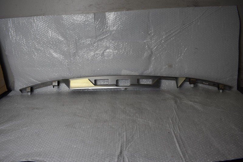 RANGE ROVER SPORT TAILGATE TRIM 2016 OEM CK1UA-40406-AA