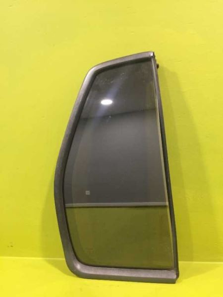 96 97 98 PATHFINDER PASSENGER RIGHT REAR VENT GLASS OEM 3274-29