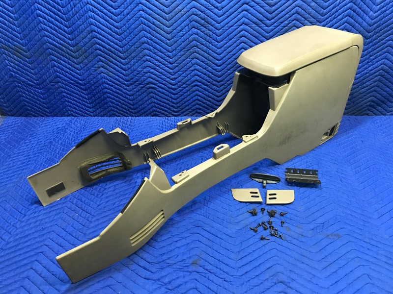2001-2002 Ford Explorer Front Floor Center Console