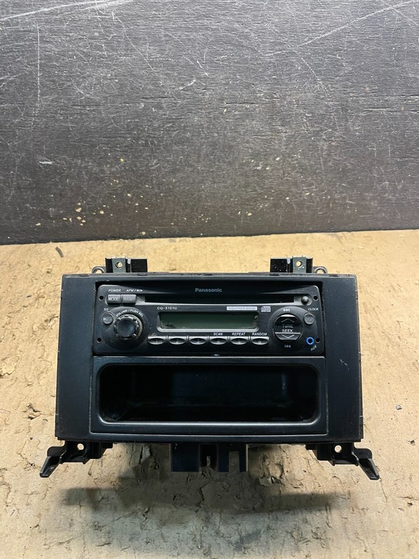 2009 Freightliner Sprinter CD PLAYER Equipment Radio PANASONIC CQ5101U W7000 PS