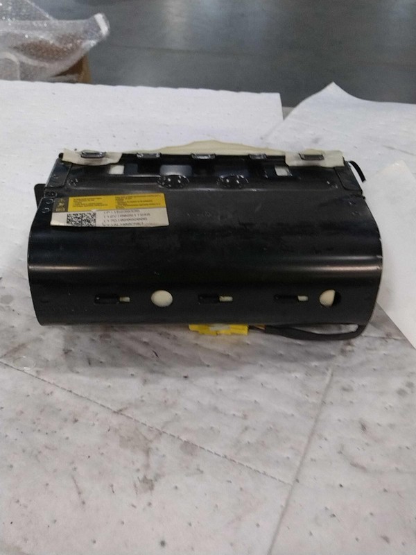 2006 Chevrolet Colorado Instrument Panel Air Bag OEM Blue 133K Miles NJ25-22302
