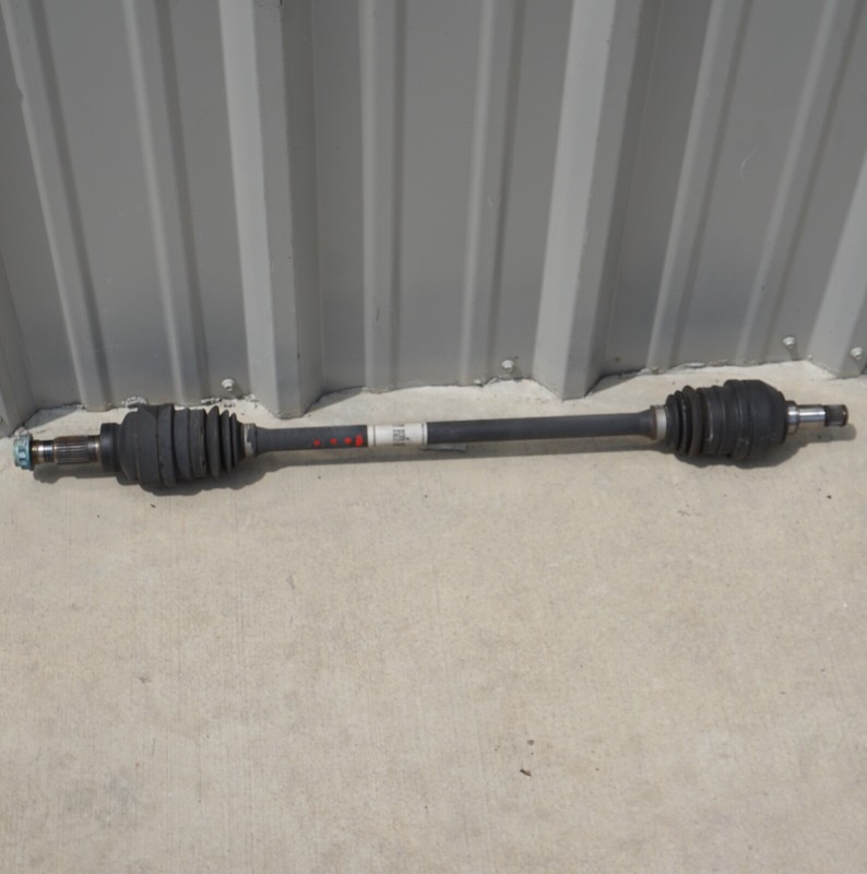 2015 - 2020 Mercedes GLA Class GLA250 Right Passenger Rear Axle Shaft