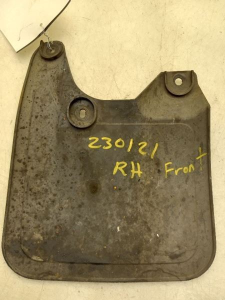 1998 TOYOTA TACOMA SR5 EXTENDED CAB PASSENGER SIDE FRONT MUD FLAP
