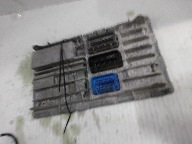 2021 Chevrolet Express 2500 Van Engine Control Module ECM 134k Miles OEM