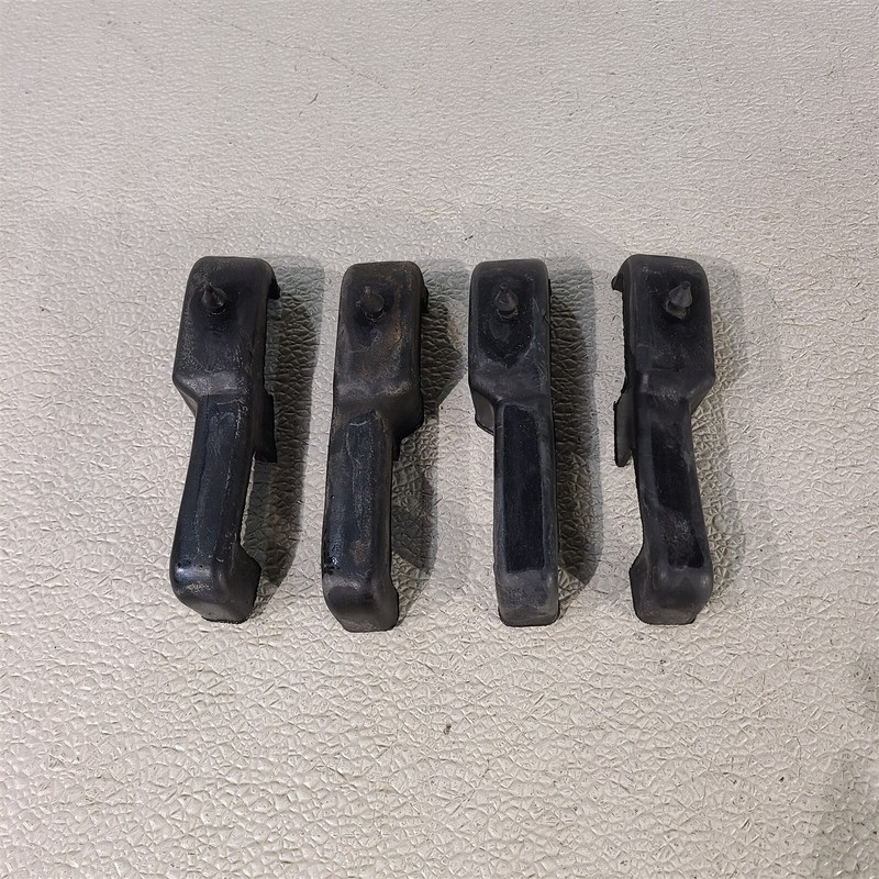 84-89 Corvette C4 Radiator Rubber Insulator Support Mount Aa7466