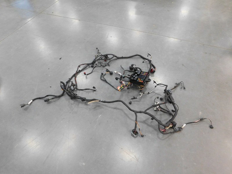2014 12 - 18 Aston Martin V12 Engine Harness / Fuse Panel#1697 L5