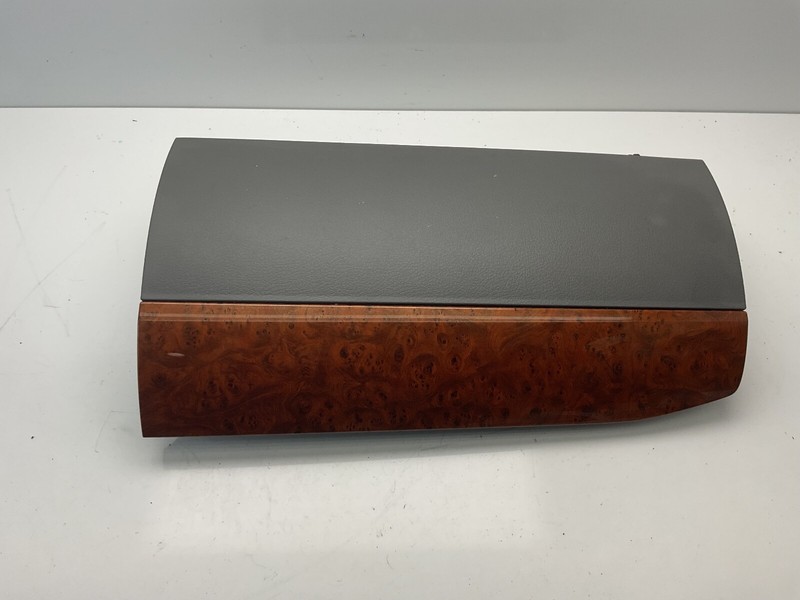 2008 2009 Chrysler Town & Country Upper Glove Box Storage Door Lid 70854BD5 OEM