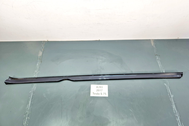 ✅ 12-20 OEM Tesla Model S Right Passenger Rocker Panel Scuff Plate Molding Gray