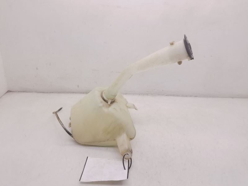 00-02 TOYOTA TUNDRA 4.7L 8CYL WINDSHIELD WASHER RESERVOIR ASSEMBLY