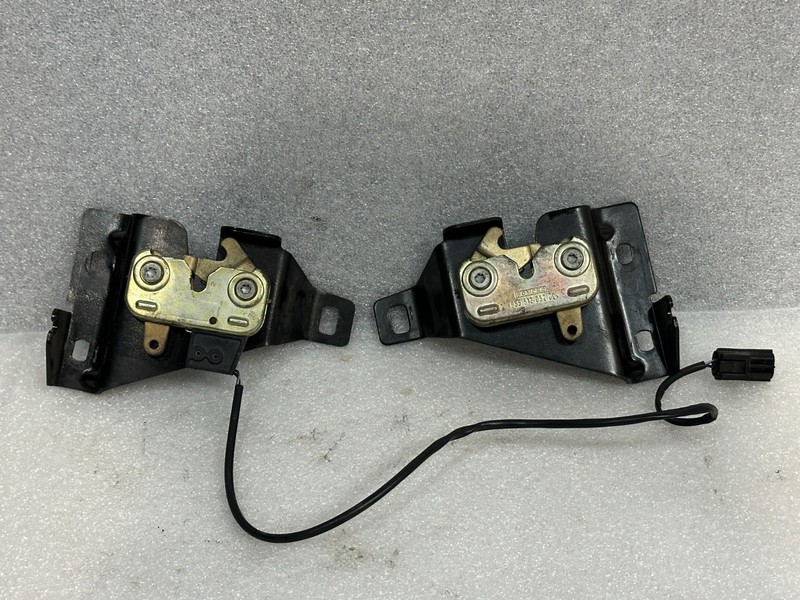 97-06 Jaguar X100 XK8 XKR Right & Left Hood Bonnet Lid Lock Set OEM