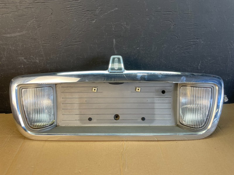 2003 to 2011 Lincoln Town Car Rear License Plate Trim Panel OEM AC9683 DG