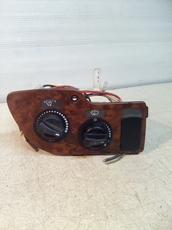 Kenworth S64-1039-1 Dash Wiper Light Engine Switch