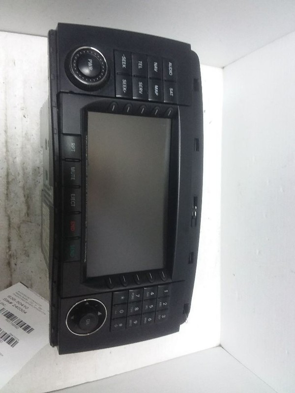 Radio Receiver Navigation 251 Type R320 Fits 07 MERCEDES R-CLASS 2518201779