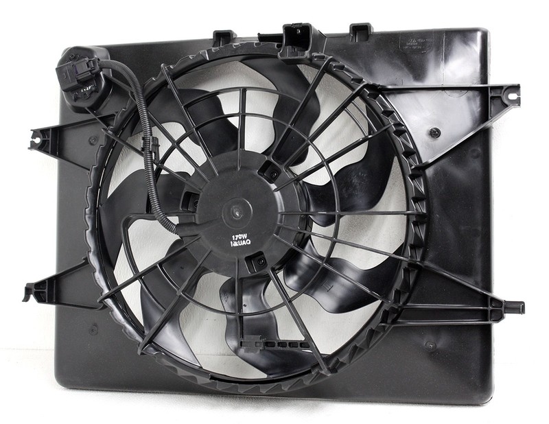 OEM Hyundai Sonata (2.4L) Radiator Fan 25380-3Q170 Tab Chipped