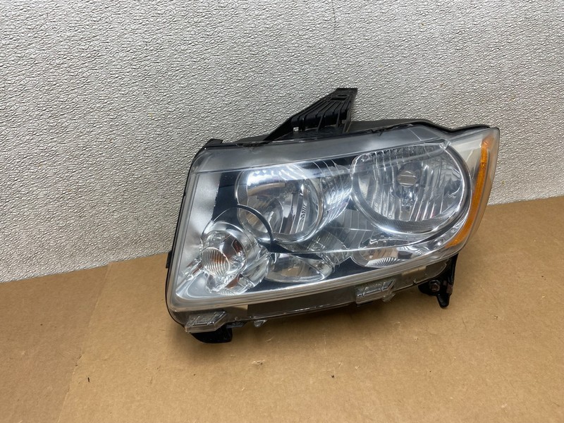 2011 to 2013 Jeep Grand Cherokee Halogen Left Driver Lh Headlight Oem Z6577 DW