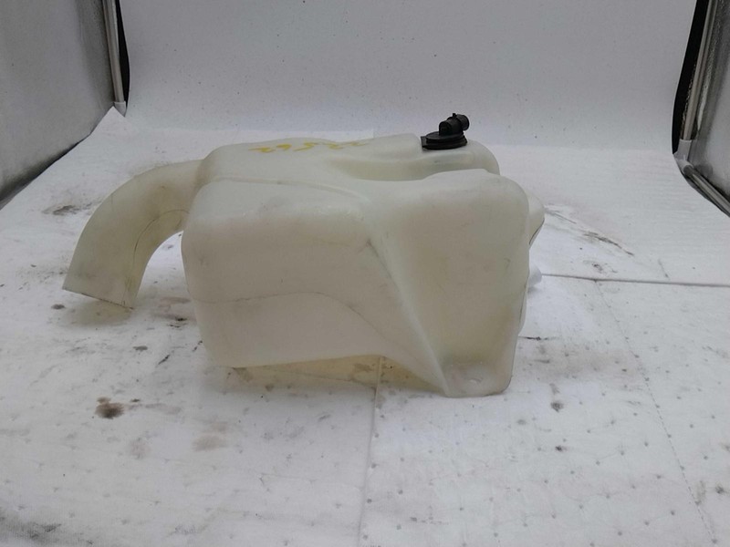 2007 Pontiac G6 Washer Fluid Reservoir OEM Red 3.50L 147K Miles NJ25-22562