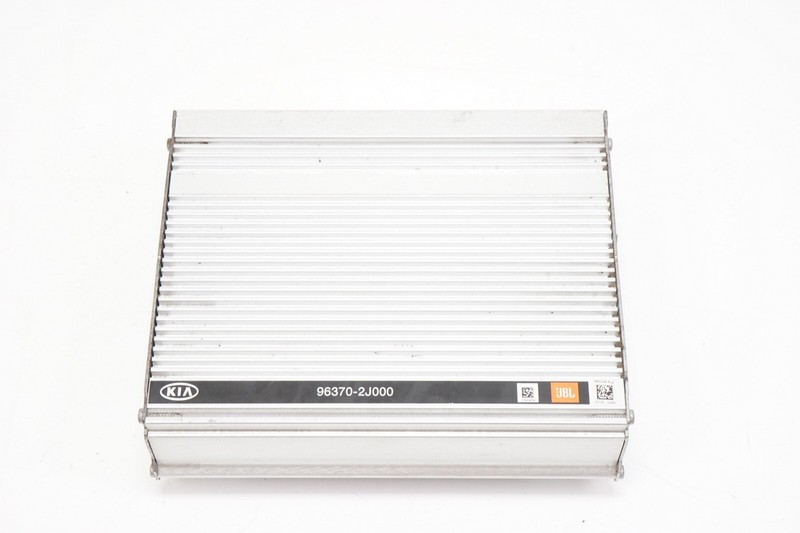 KIA Borrego Audio Sound Amplifier Amp JBL OEM 2009