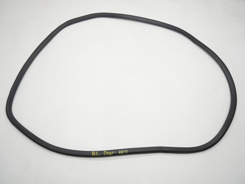 2020-2025 BUICK ENCORE GX REAR LEFT LH DRIVER SIDE DOOR RUBBER WEATHER SEAL OEM