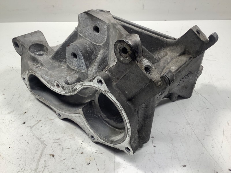 013-017 Honda Accord 4Cyl Water Passage Pump Housing 19410-5A2-A00 OEM