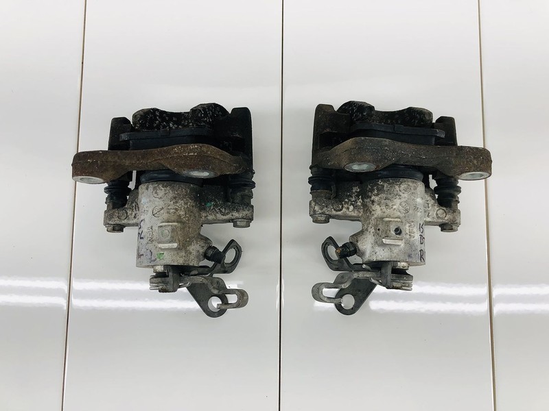 12-19 VOLKSWAGEN BEETLE REAR RIGHT & LEFT SIDE ABS BRAKE CALIPER SET OF 2 OEM