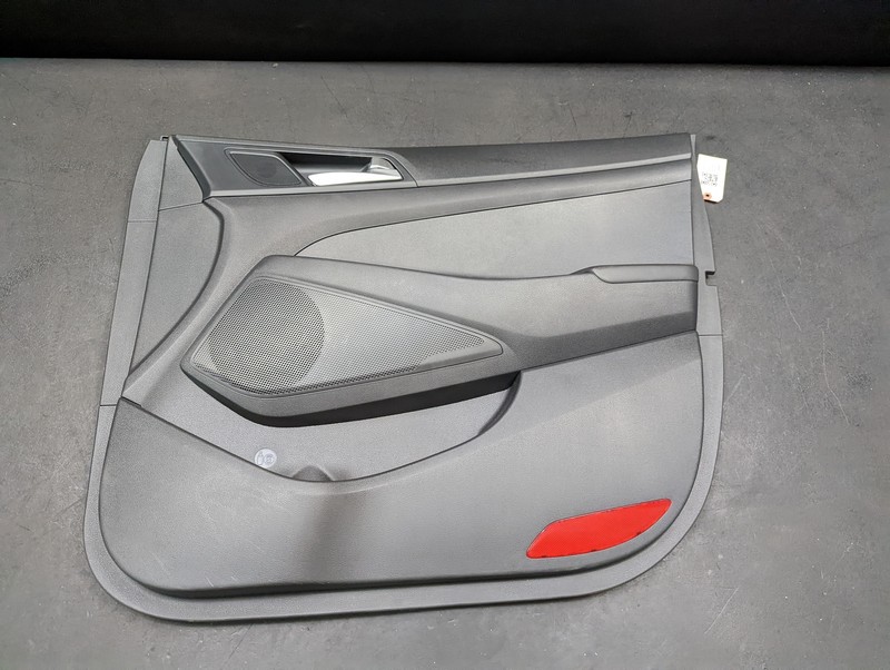 Front Right Passenger Door Trim Panel 2019 Hyundai Tucson 82308-D3050 2020 2021