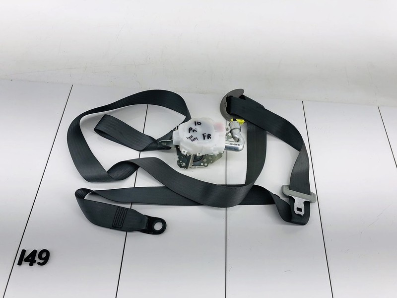 2010 TOYOTA PRIUS FRONT RIGHT PASSENGER SIDE SEAT BELT TENSIONER OEM