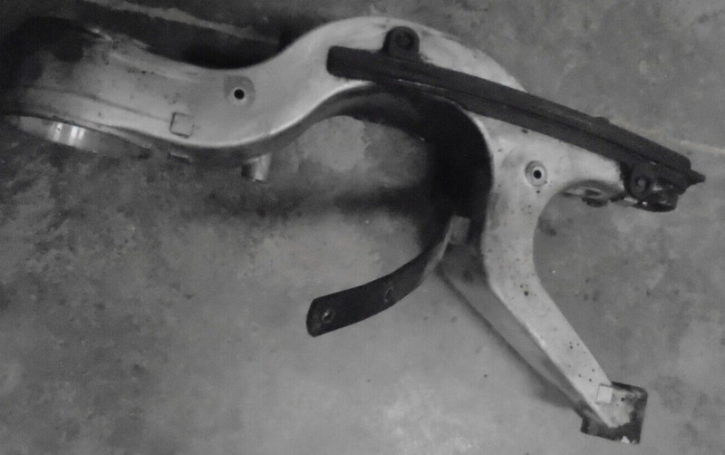 2000 Honda VFR 800 VFR800 Interceptor Rear Swingarm Swivel Pivot Pro Arm Axle 00