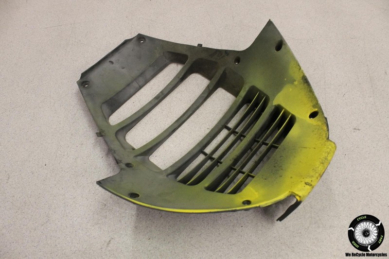 2002 Honda Silver Wing 600 FSC600 FRONT LOWER GRILLE CENTER COWL COVER FSC 02
