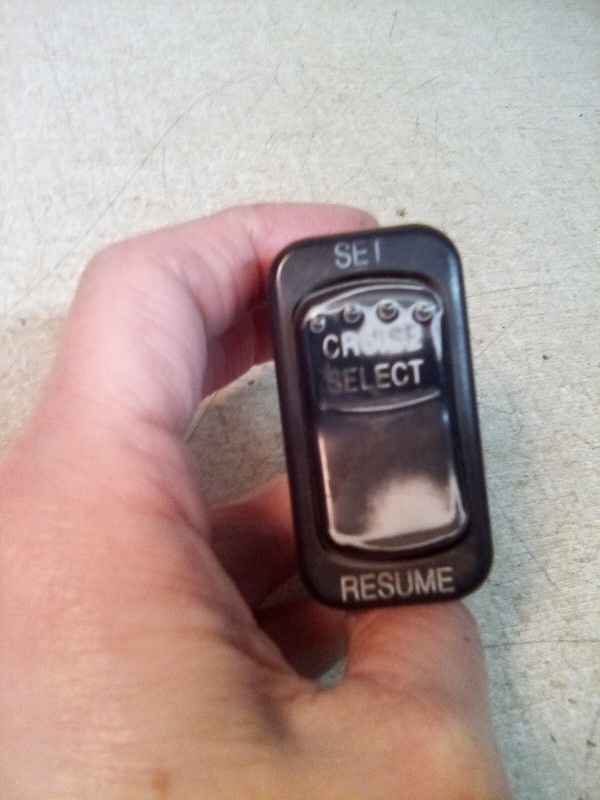 Peterbilt Cruise Control Switch 16-09122-7B3GMN2D31
