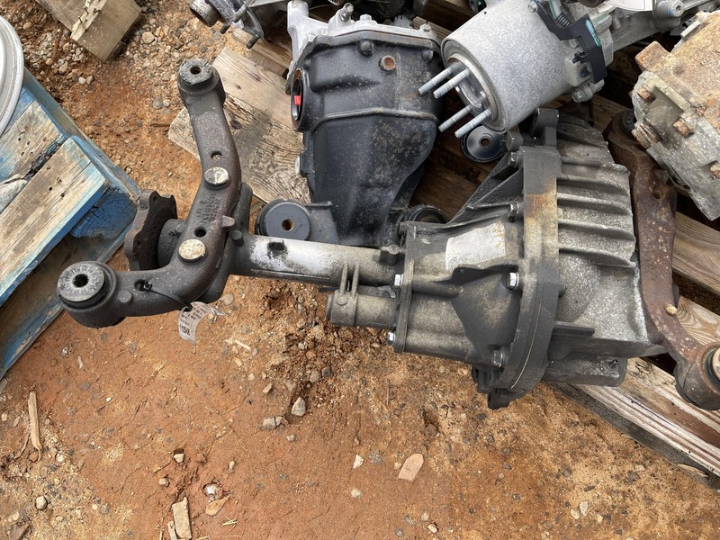 2007-2013 CADILLAC ESCALADE 4X4 FRONT CARRIER DIFFERENTIAL 3.42 RATIO GU6