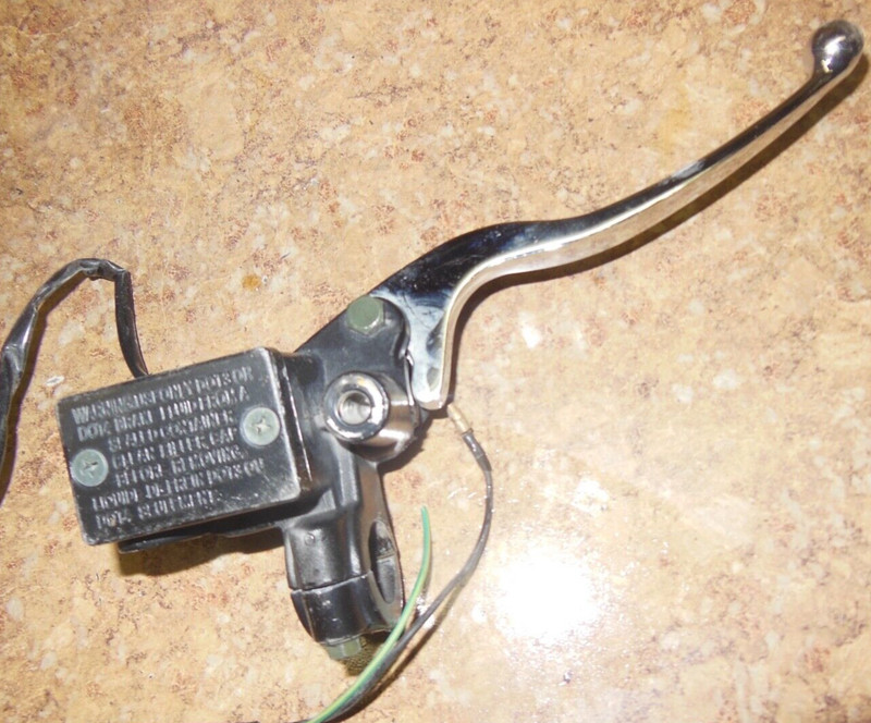 2017 Zhejiang Roma Rev Scooter 150CC 150 Right Front Brake Lever Master Cylinder