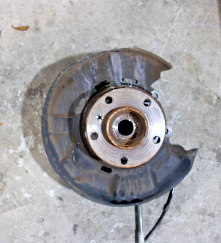 14 15 16 BMW F22 M235i 228i Rear Left Driver Side Spindle Knuckle Hub