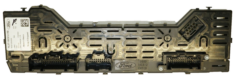 🔅21-25 FORD F150 OEM. ONLY THE CONTROL PANEL PART — BUTTONS ARE NOT INCLUDED