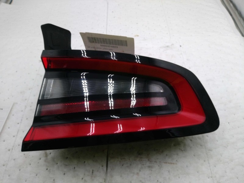 2020 Dodge Charger Right Tail Light Assembly OEM White 547688 123k Miles