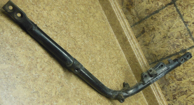 2006 Kawasaki Vulcan VN1600 VN 1600 G Frame Engine Mount Support Bar Brace Side