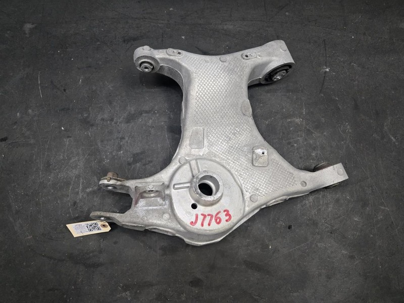 Rear Left Spring Lower Control Arm 2018 Range Rover Velar HK83-5B531-AE 19 20