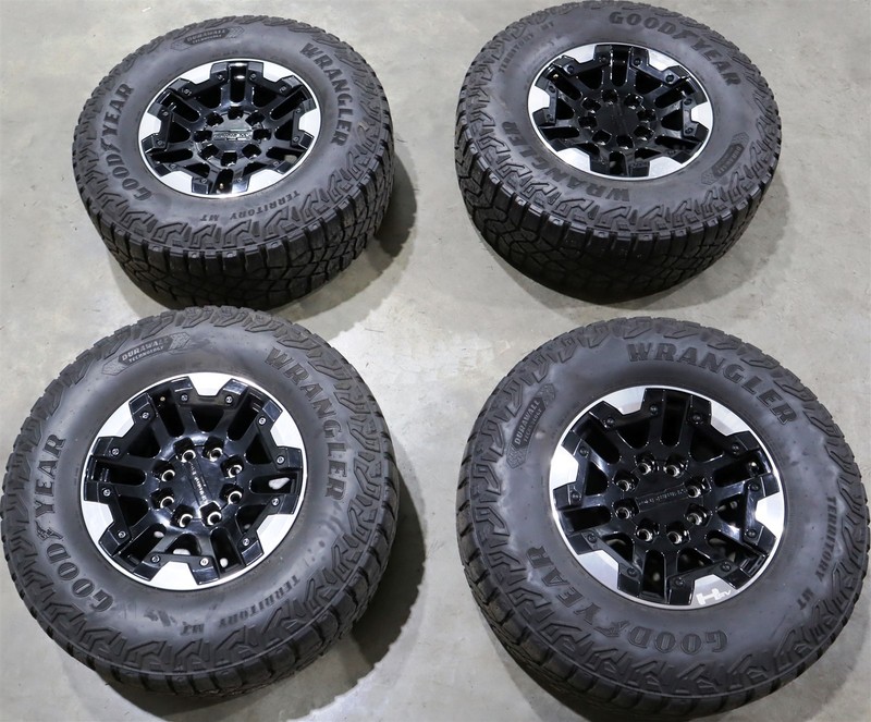 LT305/70R18 GOODYEAR WRANGLER TERRITORY MT Tires GMC Hummer EV 18" 84806059 OEM