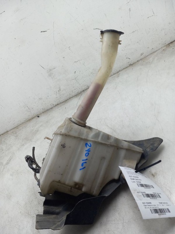 98-02 TOYOTA 4RUNNER LIMITED 3.4L WINDSHIELD WASHER RESERVOIR