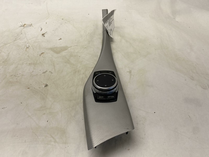 2014-2016 BMW 235IM F22 CENTER CONSOLE IDRIVE MEDIA SWITCH CONTROLLER TRIM OEM