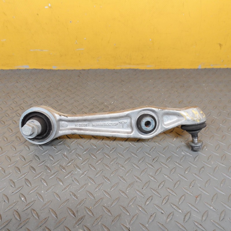 2016-2020 TESLA MODEL X FRONT RIGHT SUSPENSION LOWER CONTROL ARM 1027351-00-C