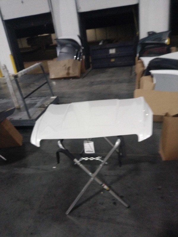 2015 Cadillac ATS OEM Used Hood Panel White 4DR Sedan 85000 Miles NJ25-25702