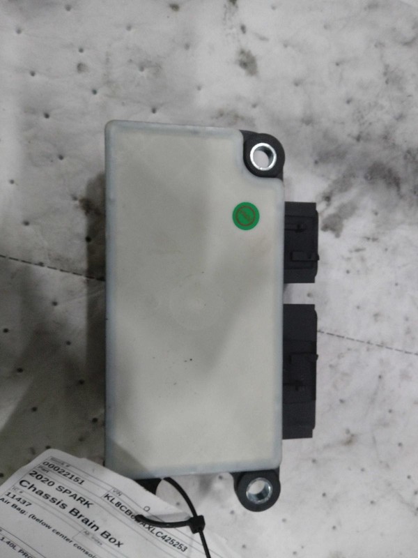 Used Air Bag Module fits: 2020 Chevrolet Spark Air Bag below console Grade A