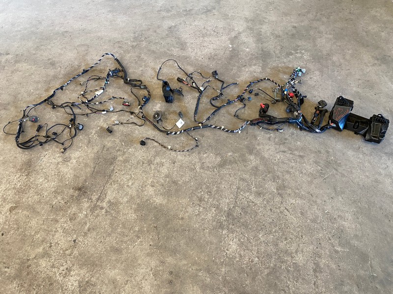 2013-2015 JAGUAR XF ENGINE FUSE BOX WIRING HARNESS CABLE OEM LOT713