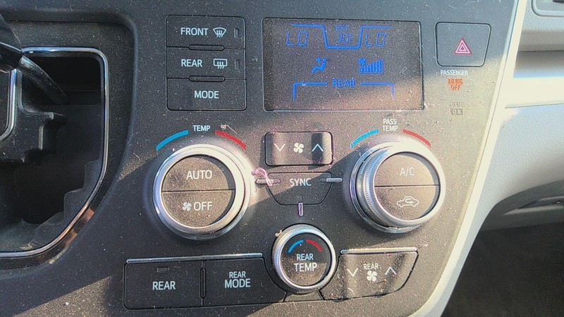 Heater A/c Control TOYOTA SIENNA 15 16 17