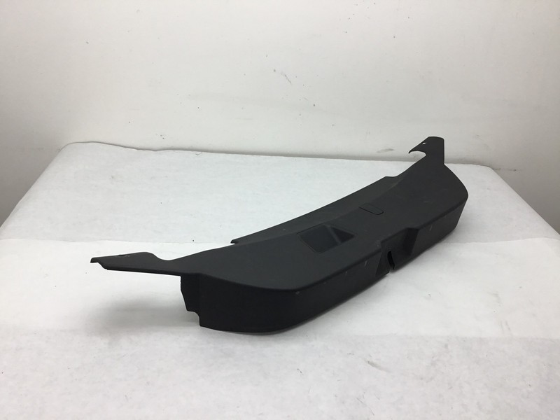 Volvo C70 Rear Body Trunk Lid Panel Cover Molding Trim 2006 2007 2008 - 13 :A