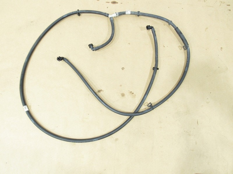 13-19 Mercedes SL550 R231 2013 Windshield Washer Hose Pipe Line Tube ;
