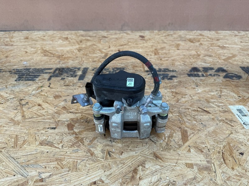 HYUNDAI IONIQ 5 2022-2025 OEM REAR RIGHT PASSENGER ELECTRIC BRAKE CALIPER ASSY