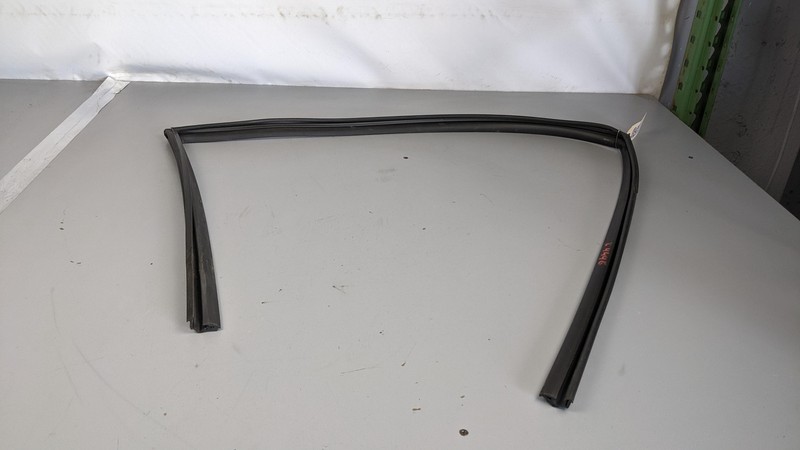 Front Right Door Window Glass Run Channel 2019 Kia Optima 82540-D5000 2016 -2020